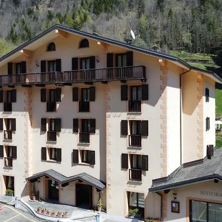 Cristallo Hotel
