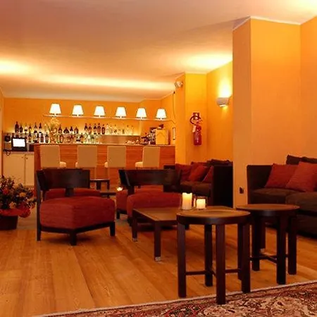 Hotel Cristallo 3*
