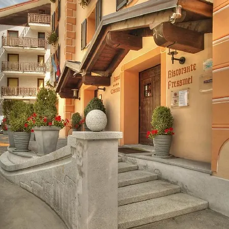 Hotel Cristallo 3*